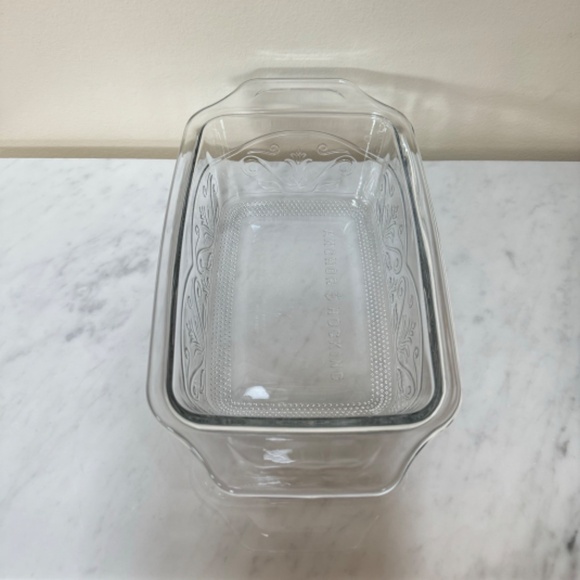 Anchor Hocking Clear Laurel Embossed Glass Loaf Pan 5.5" X 9" Inch 1.5 Qt USA - Picture 2 of 9